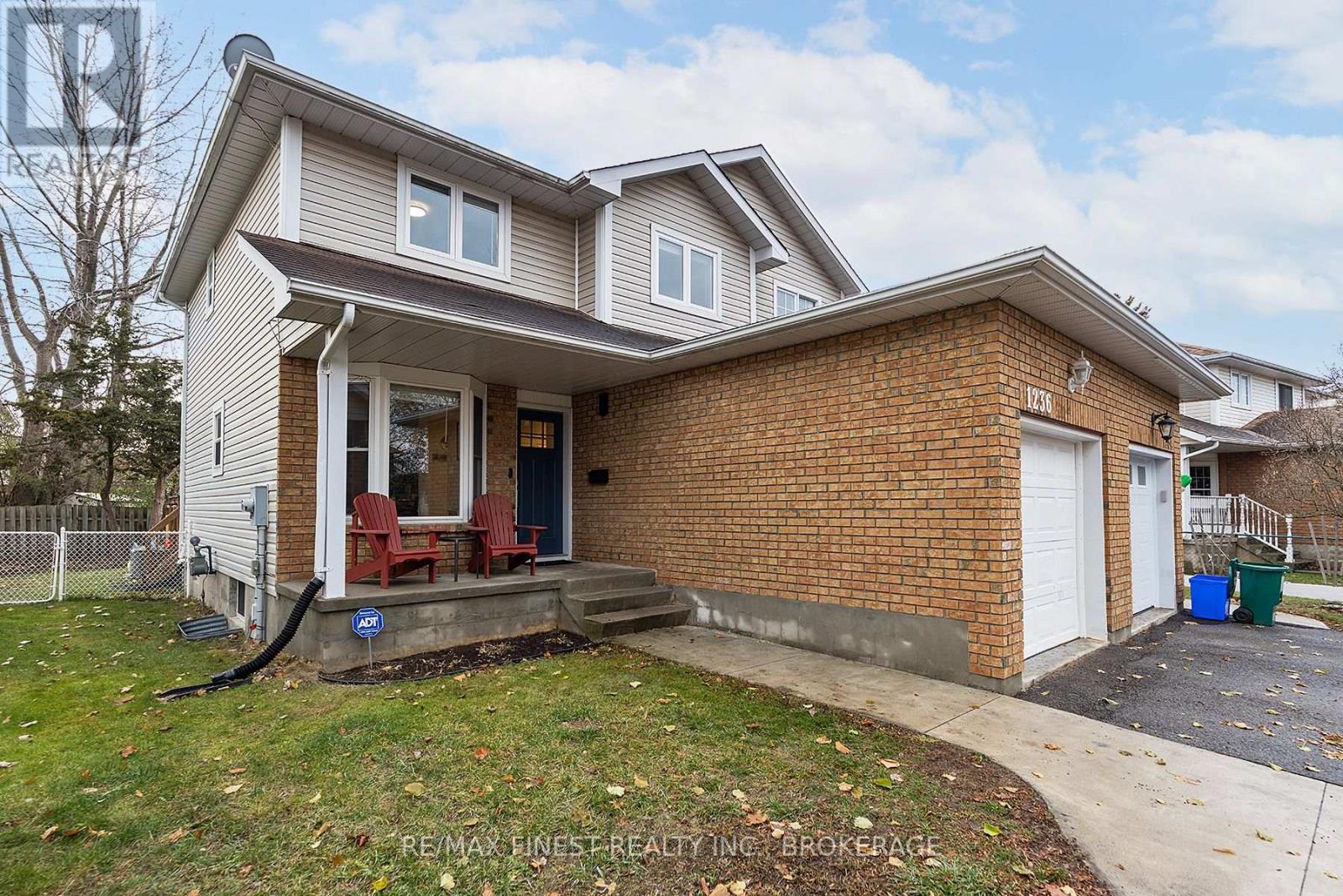 1236 Brackenwood Crescent, Kingston, Ontario K7P 2W1 - Photo 5 - X12578796