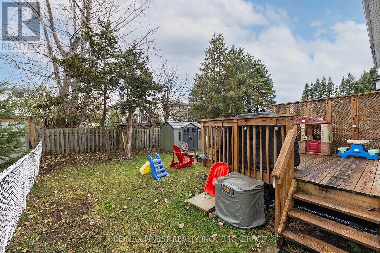 1236 Brackenwood Crescent, Kingston, Ontario K7P 2W1 - Photo 6 - X12578796