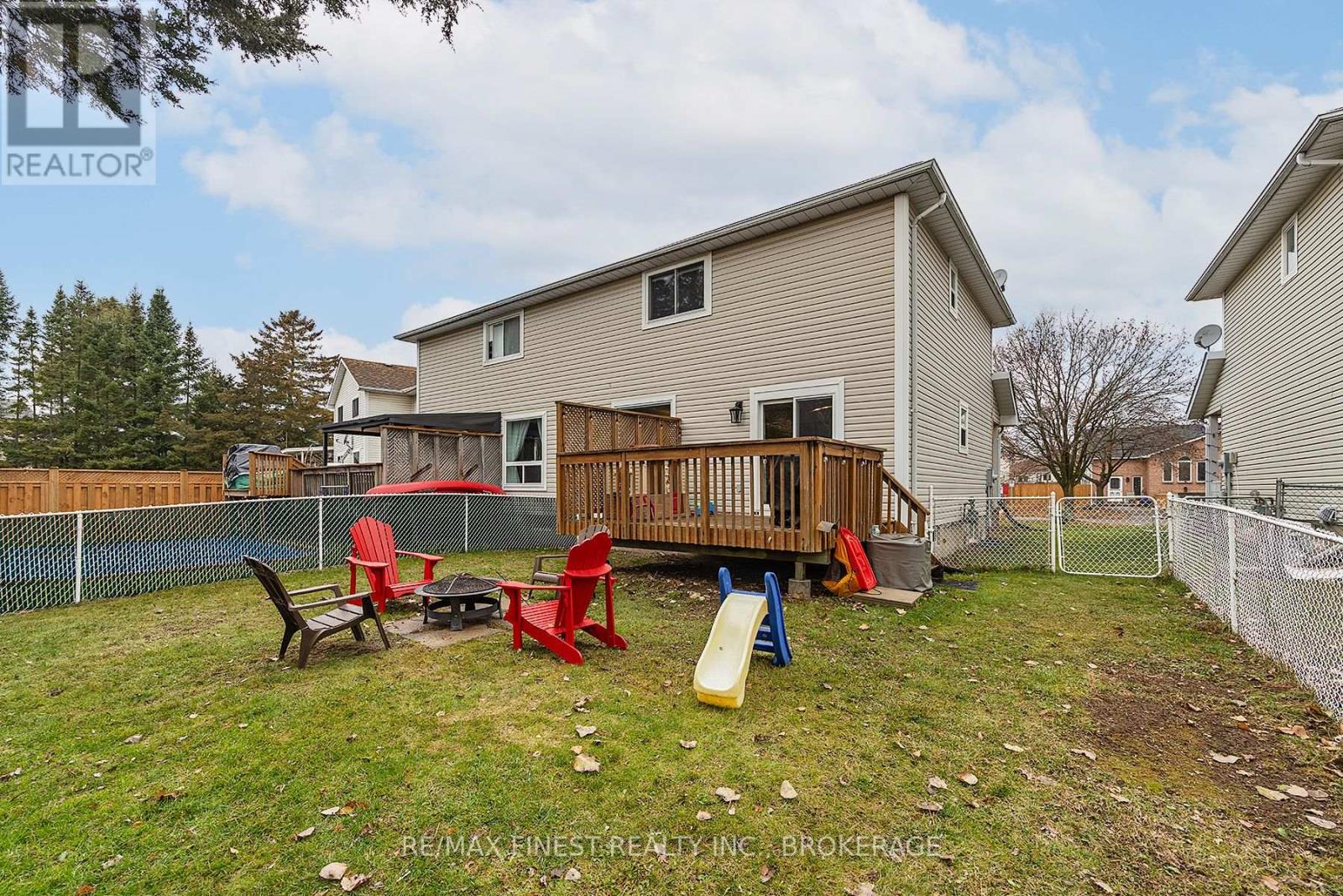 1236 Brackenwood Crescent, Kingston, Ontario K7P 2W1 - Photo 8 - X12578796