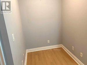 801 - 39 Galleria Parkway, Markham, Ontario  L3T 0A6 - Photo 6 - N12578486