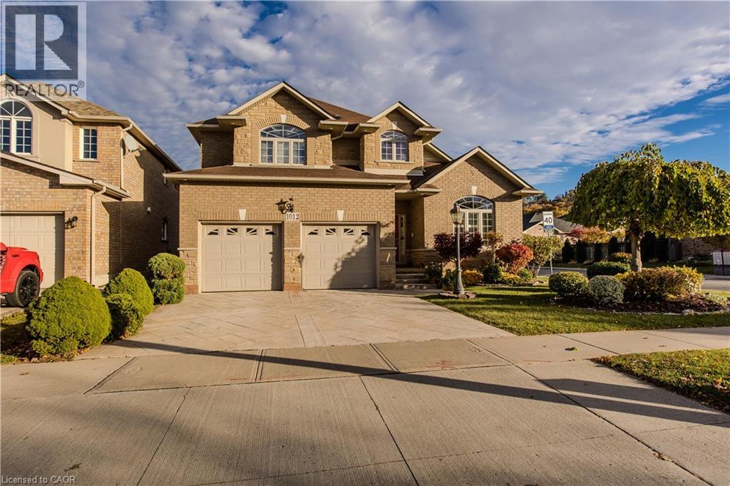 1012 GREENHILL Avenue, Hamilton, Ontario