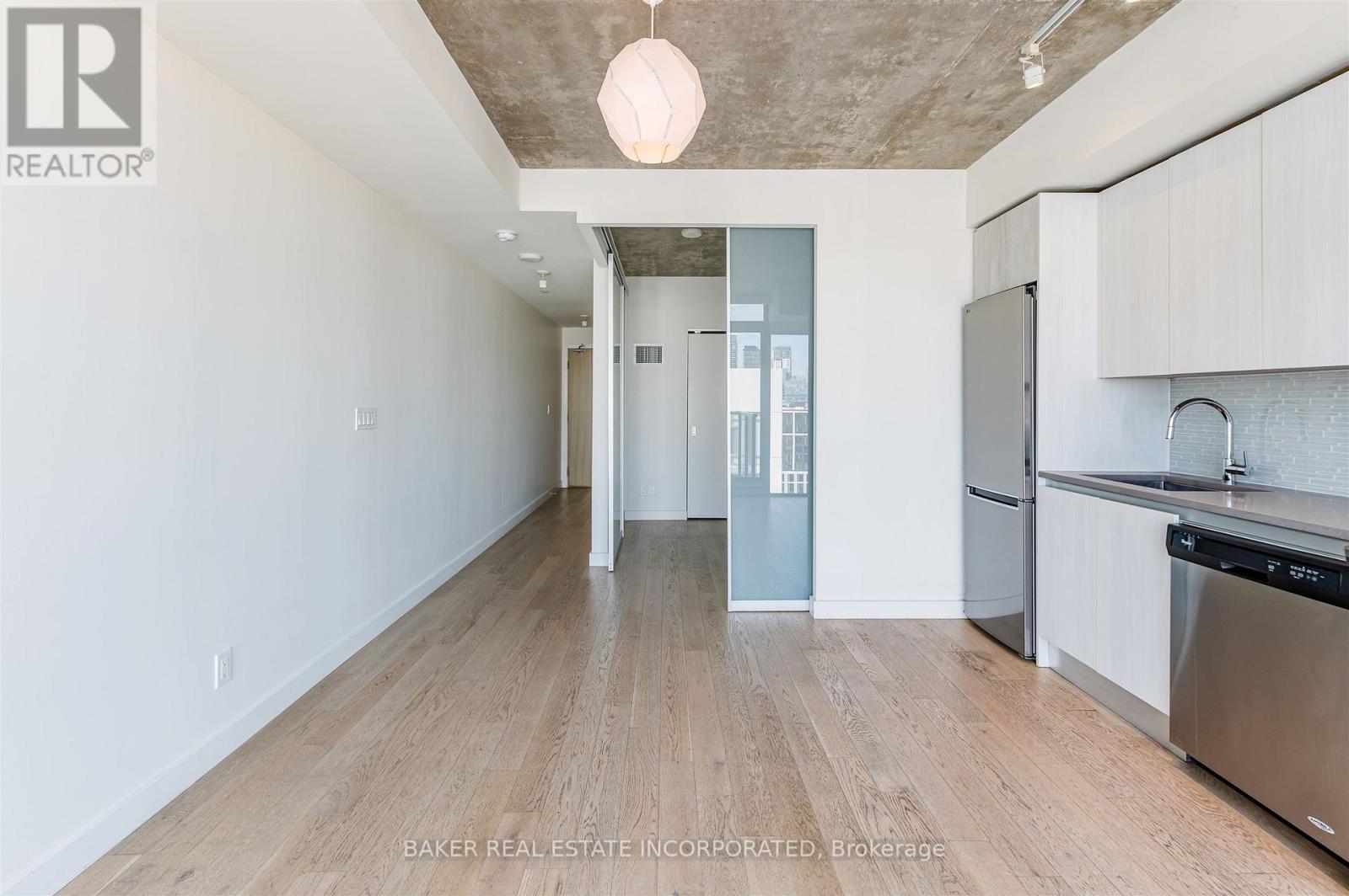 1610 - 111 Bathurst Street, Toronto, Ontario M5V 0M9 - Photo 15 - C12559686