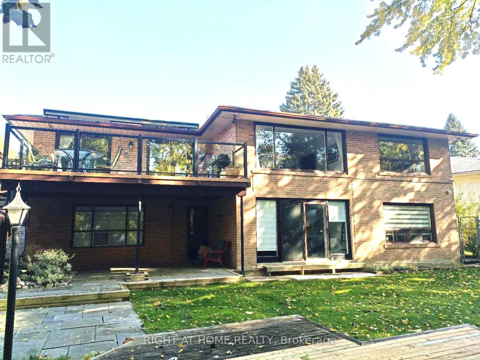 Lower Unit - 7 Warlock Crescent, Toronto, Ontario  M2K 2H8 - Photo 22 - C12545436