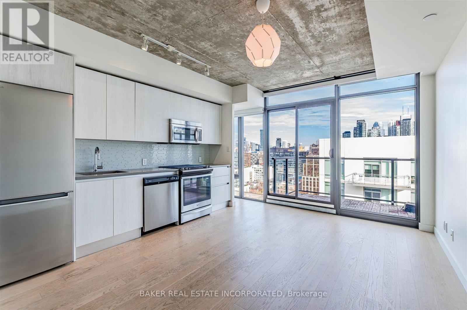 1610 - 111 Bathurst Street, Toronto, Ontario M5V 0M9 - Photo 13 - C12559686