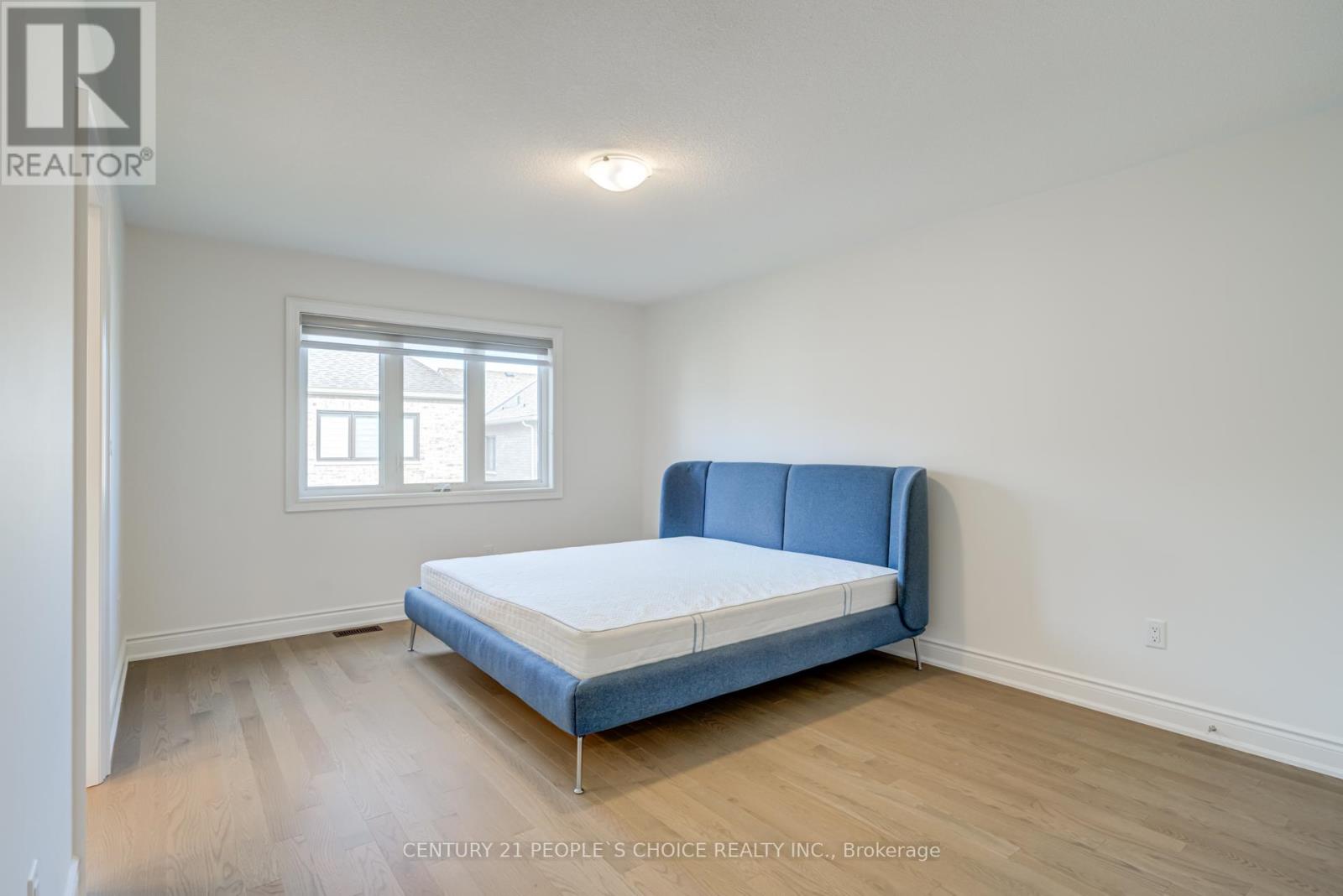 64 Montrose Boulevard, Bradford West Gwillimbury, Ontario  L3Z 4P3 - Photo 24 - N12573916