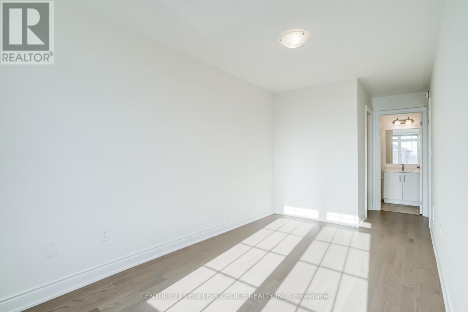 64 Montrose Boulevard, Bradford West Gwillimbury, Ontario  L3Z 4P3 - Photo 33 - N12573916