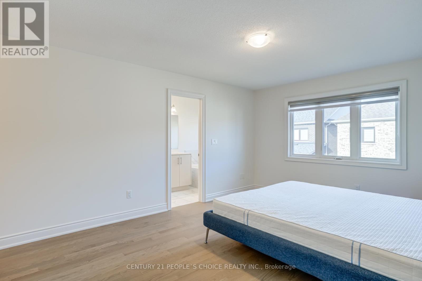 64 Montrose Boulevard, Bradford West Gwillimbury, Ontario  L3Z 4P3 - Photo 26 - N12573916