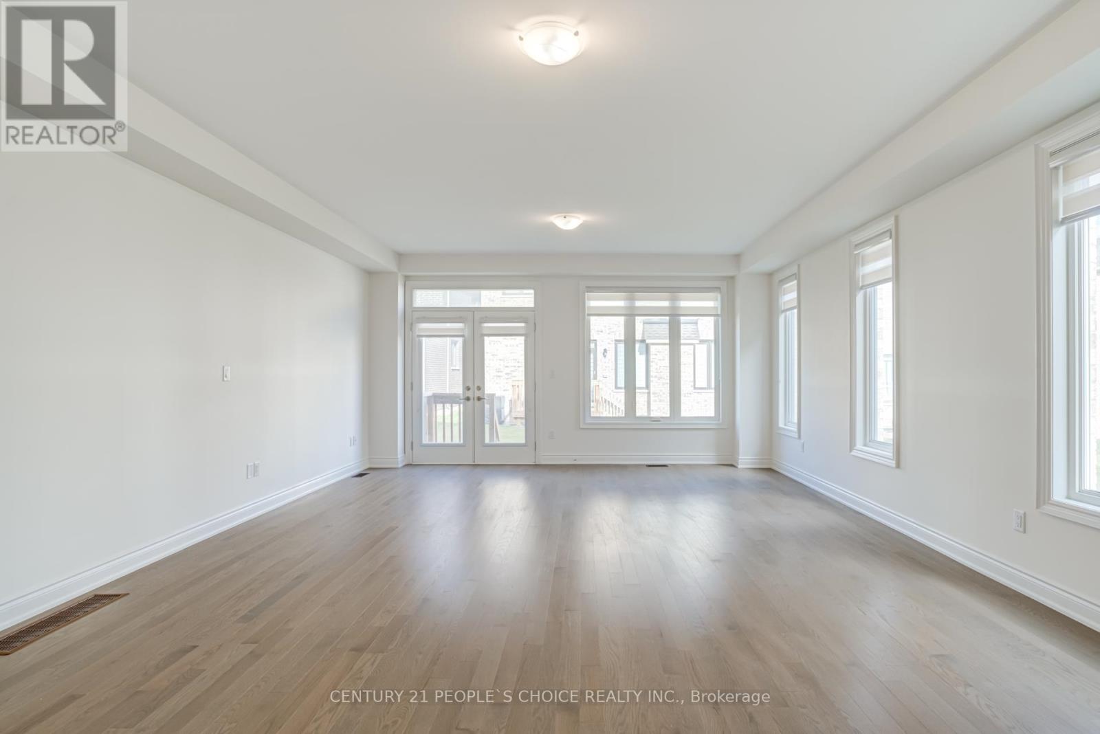 64 Montrose Boulevard, Bradford West Gwillimbury, Ontario  L3Z 4P3 - Photo 16 - N12573916