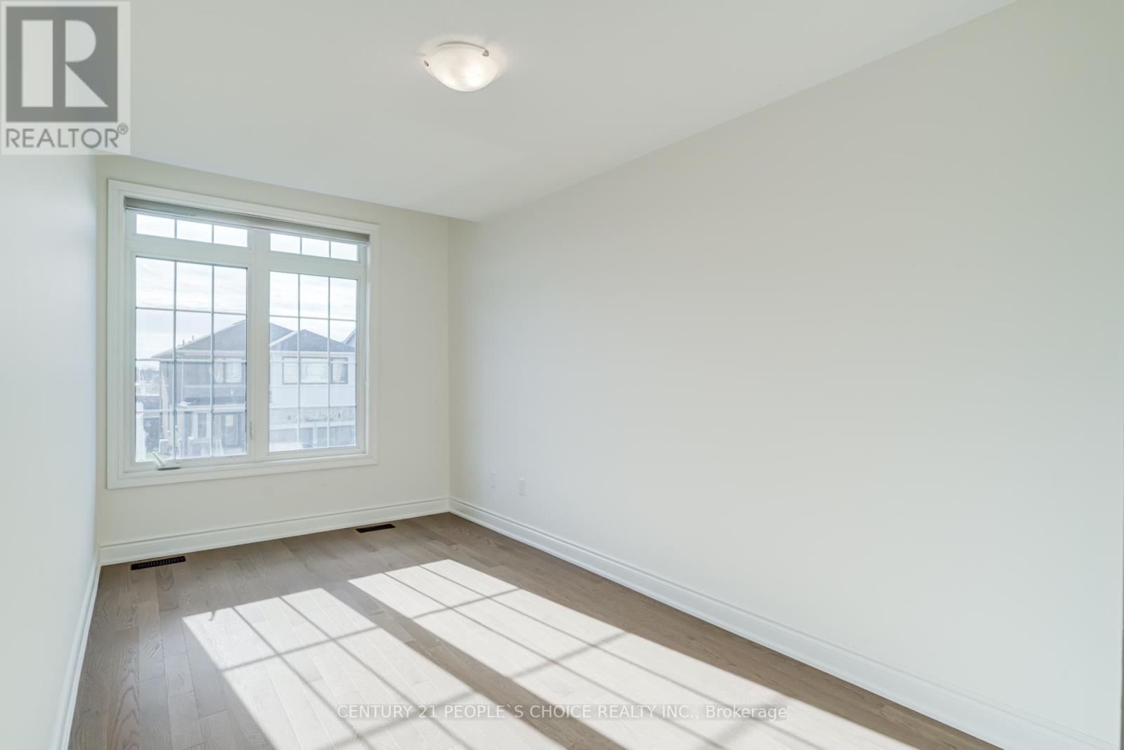 64 Montrose Boulevard, Bradford West Gwillimbury, Ontario  L3Z 4P3 - Photo 32 - N12573916