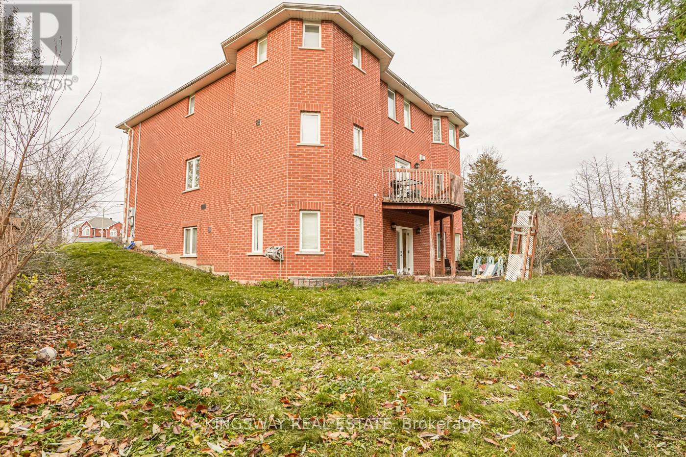 5969 Rayshaw Crescent, Mississauga, Ontario  L5M 2P1 - Photo 37 - W12577500