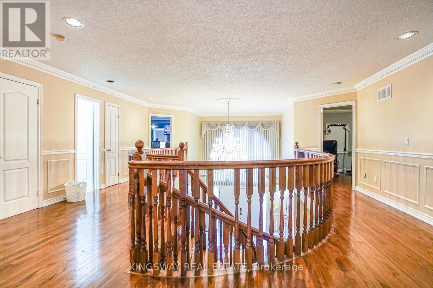 5969 Rayshaw Crescent, Mississauga, Ontario  L5M 2P1 - Photo 17 - W12577500