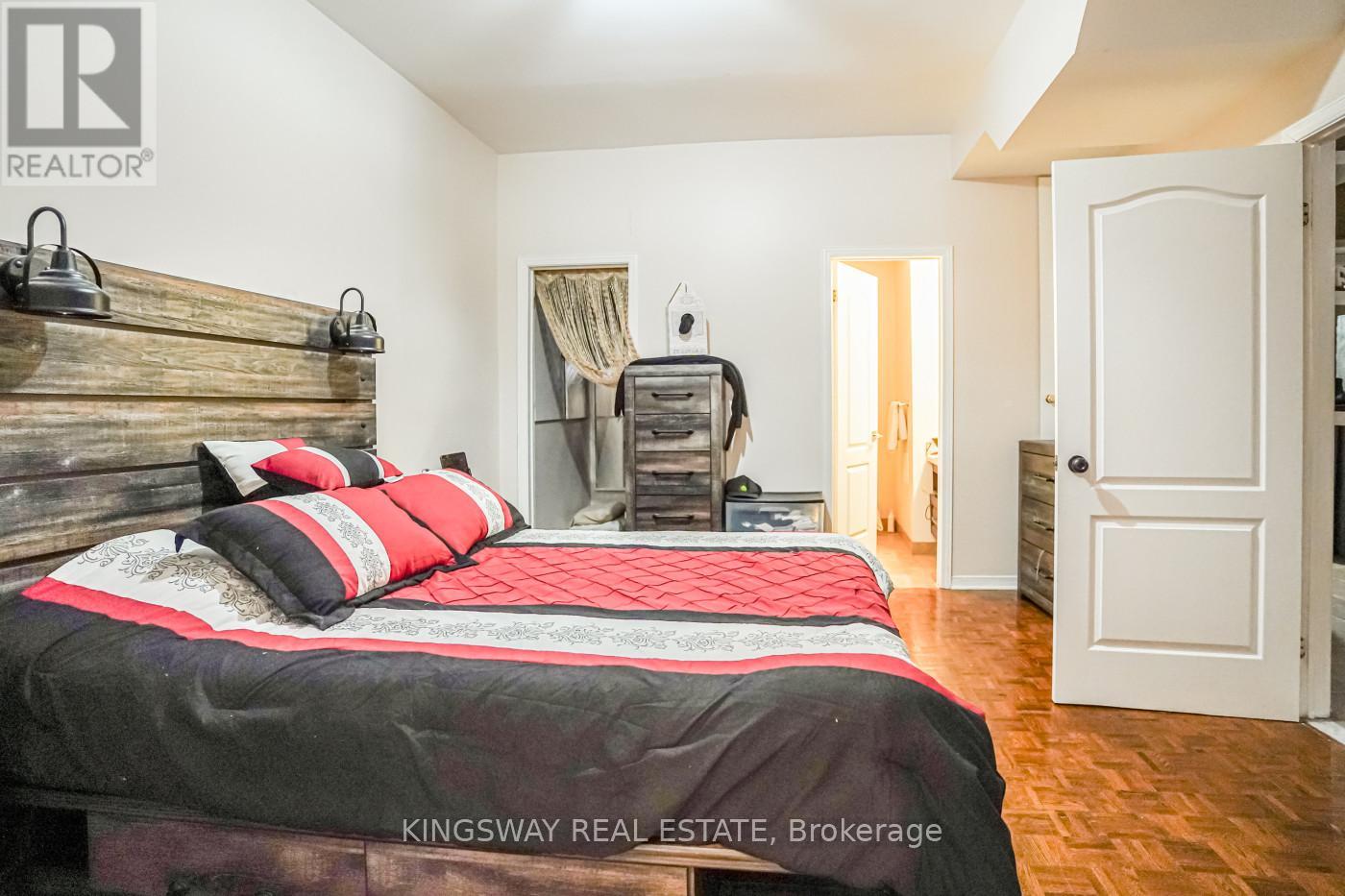 5969 Rayshaw Crescent, Mississauga, Ontario  L5M 2P1 - Photo 34 - W12577500