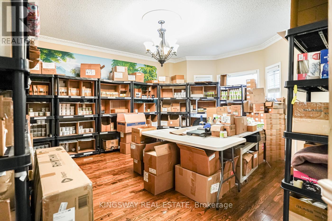 5969 Rayshaw Crescent, Mississauga, Ontario  L5M 2P1 - Photo 14 - W12577500