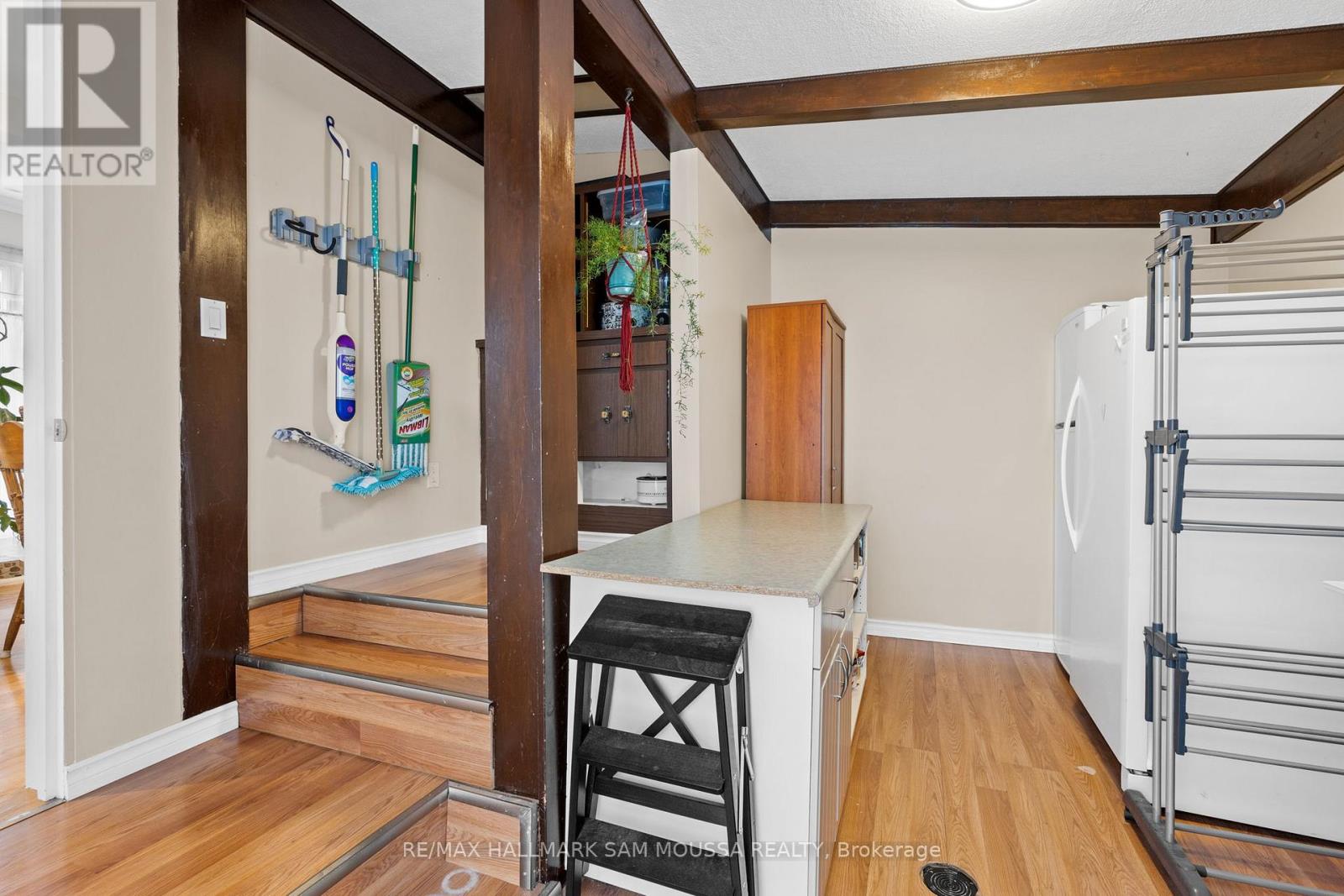 9 Quinpool Crescent, Ottawa, Ontario  K2H 6H9 - Photo 13 - X12578618