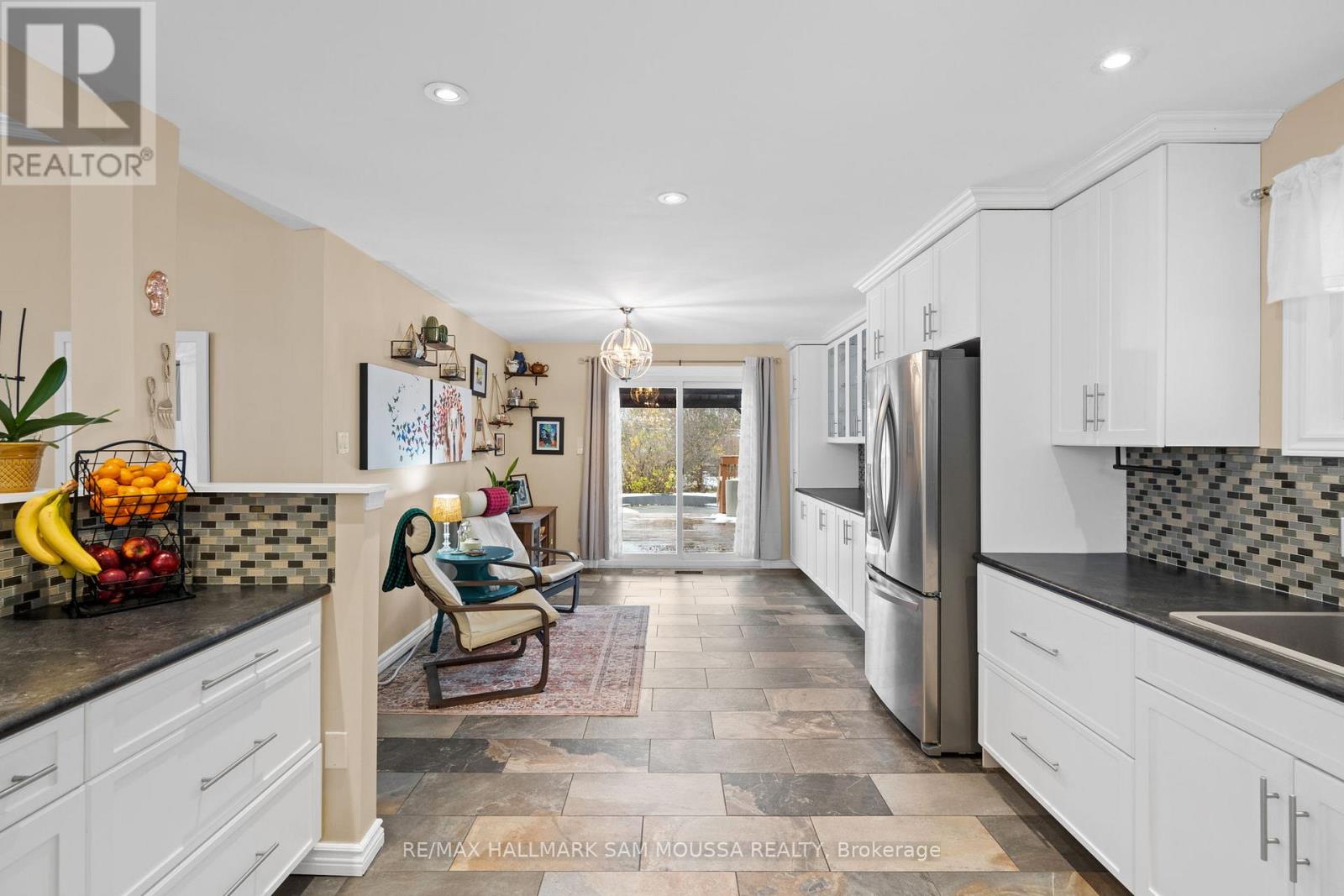 9 Quinpool Crescent, Ottawa, Ontario  K2H 6H9 - Photo 17 - X12578618