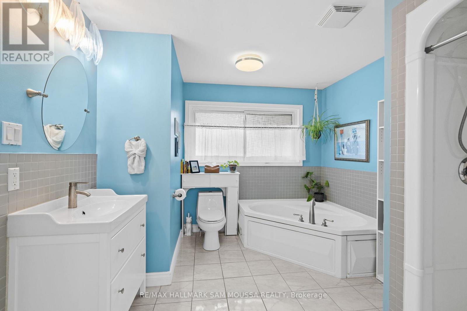 9 Quinpool Crescent, Ottawa, Ontario  K2H 6H9 - Photo 28 - X12578618