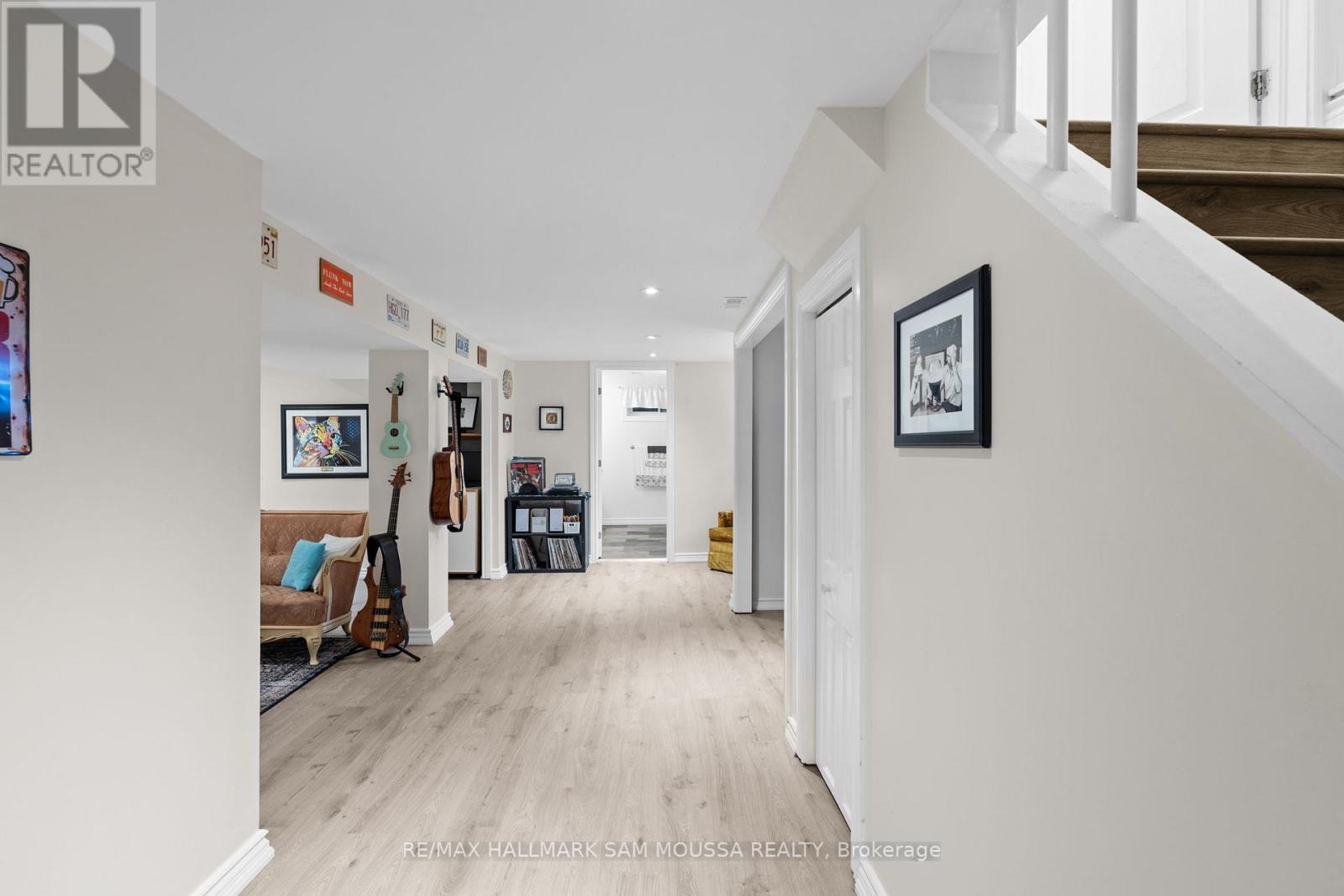 9 Quinpool Crescent, Ottawa, Ontario  K2H 6H9 - Photo 31 - X12578618