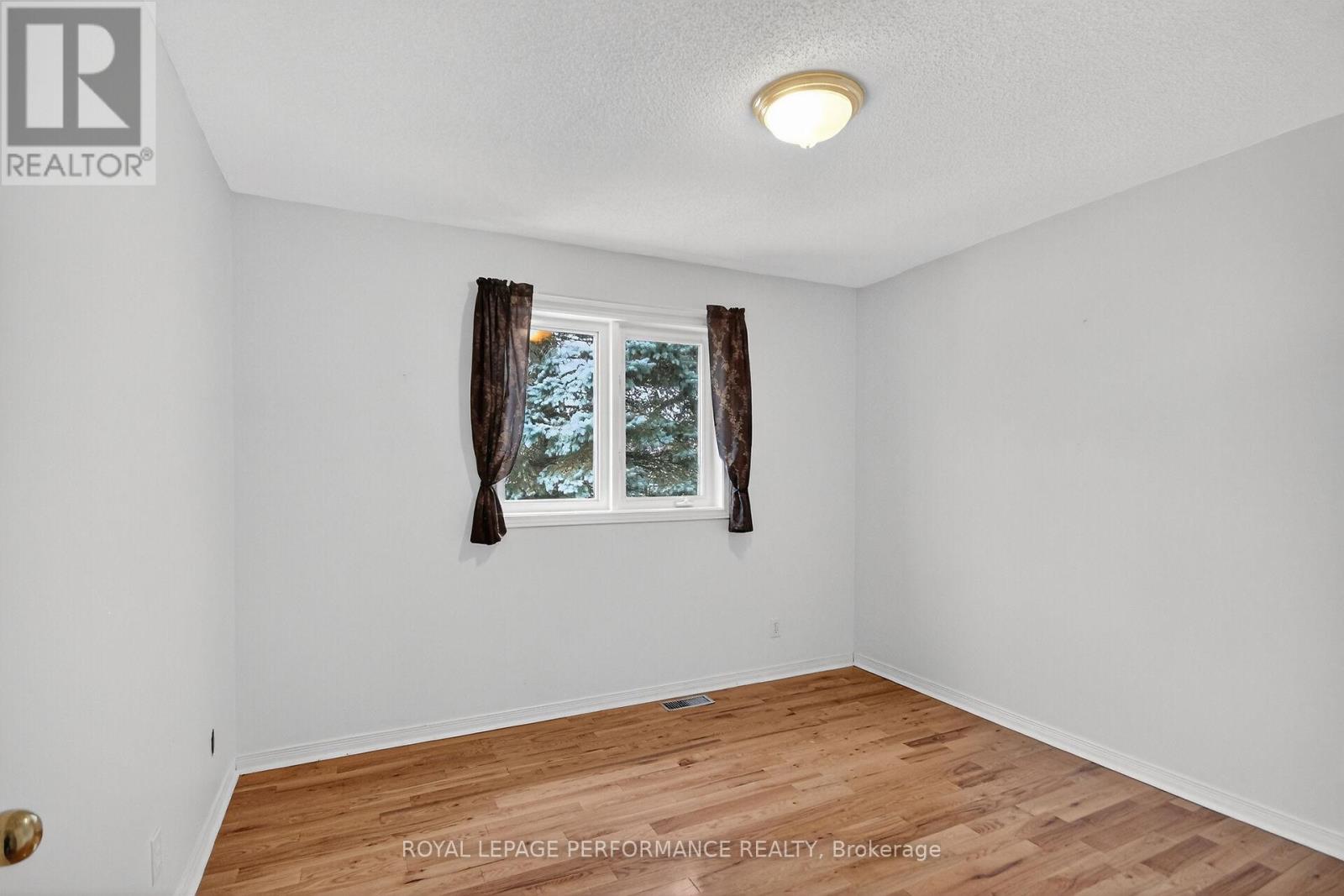 9 Eldon Street, Russell, Ontario  K4R 1C1 - Photo 30 - X12578700