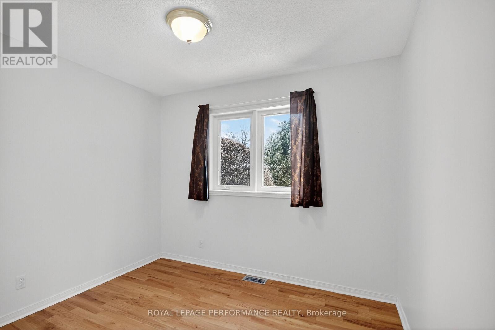 9 Eldon Street, Russell, Ontario  K4R 1C1 - Photo 32 - X12578700