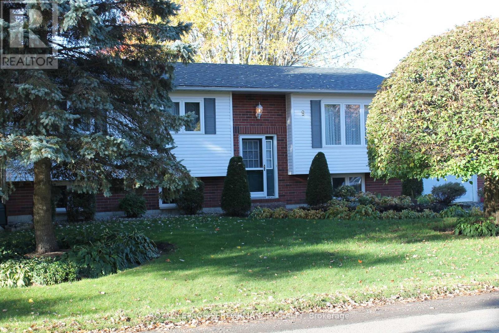 9 Eldon Street, Russell, Ontario  K4R 1C1 - Photo 45 - X12578700