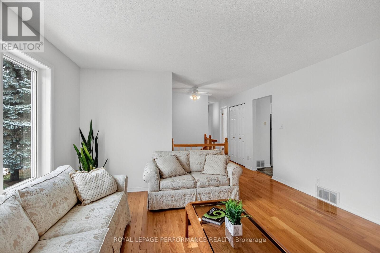 9 Eldon Street, Russell, Ontario  K4R 1C1 - Photo 9 - X12578700