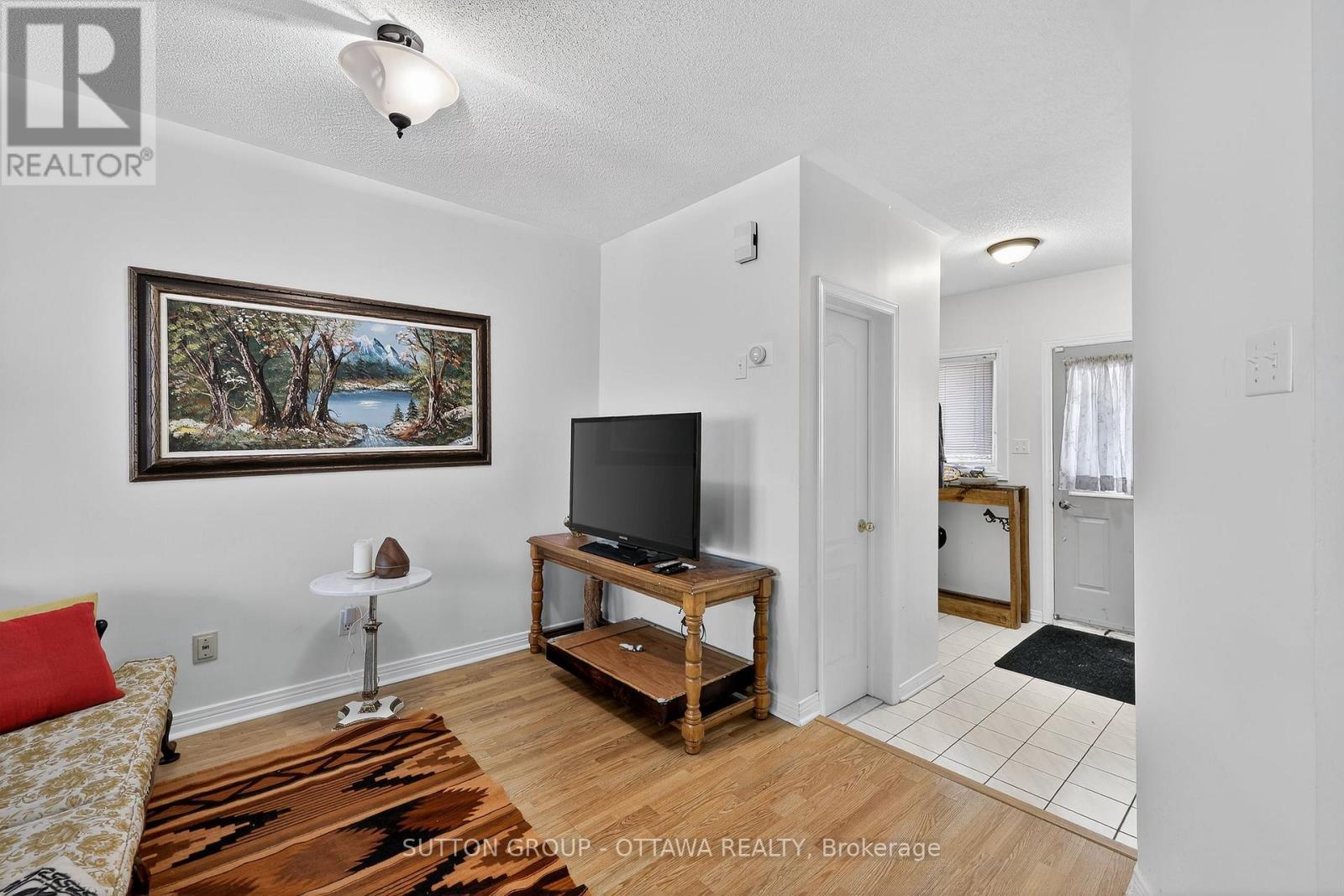 1473 Launay Avenue, Ottawa, Ontario  K4A 3R9 - Photo 9 - X12578710