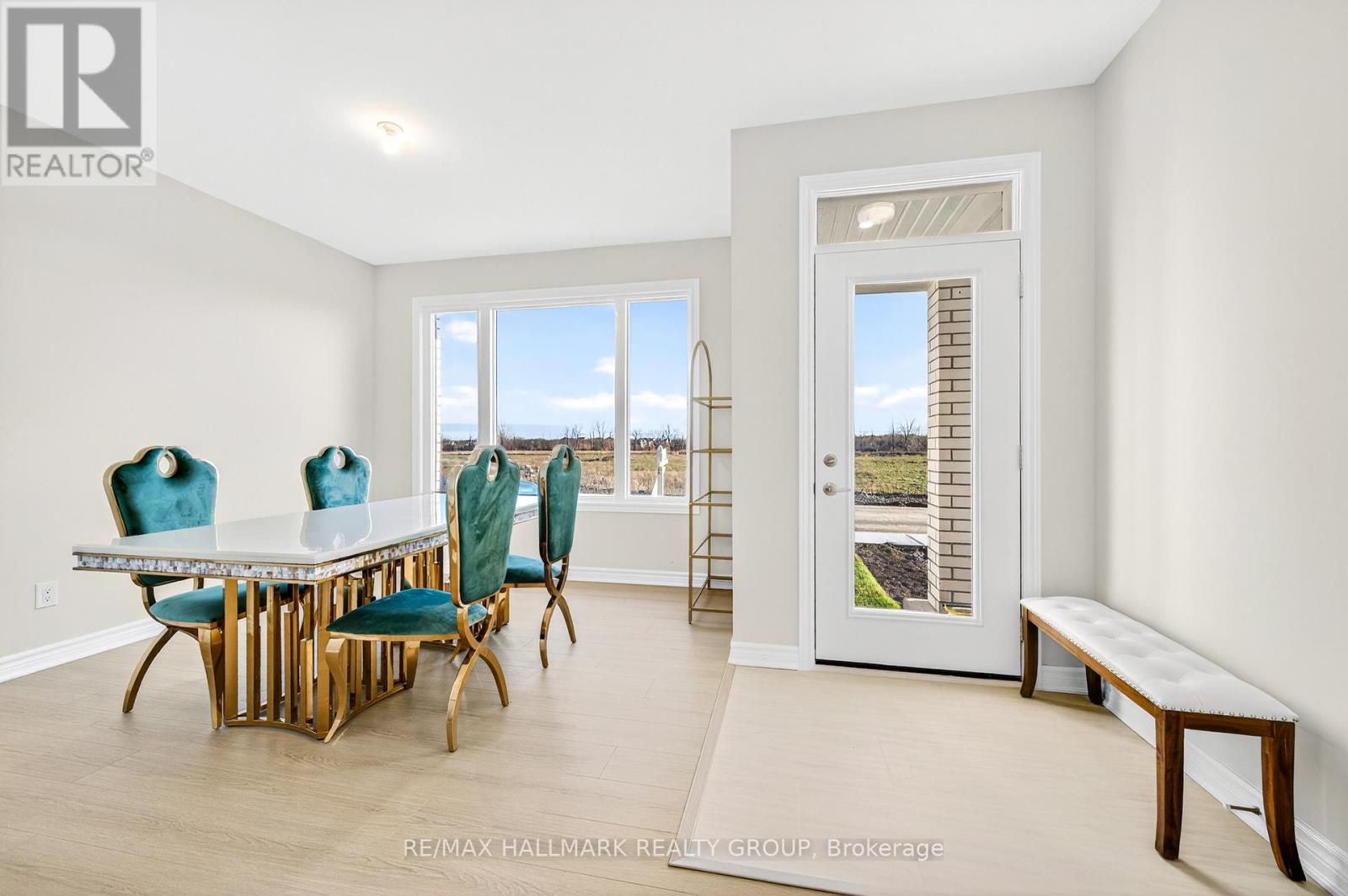 258 Sapling Grove, Ottawa, Ontario  K0A 2Z0 - Photo 2 - X12578730