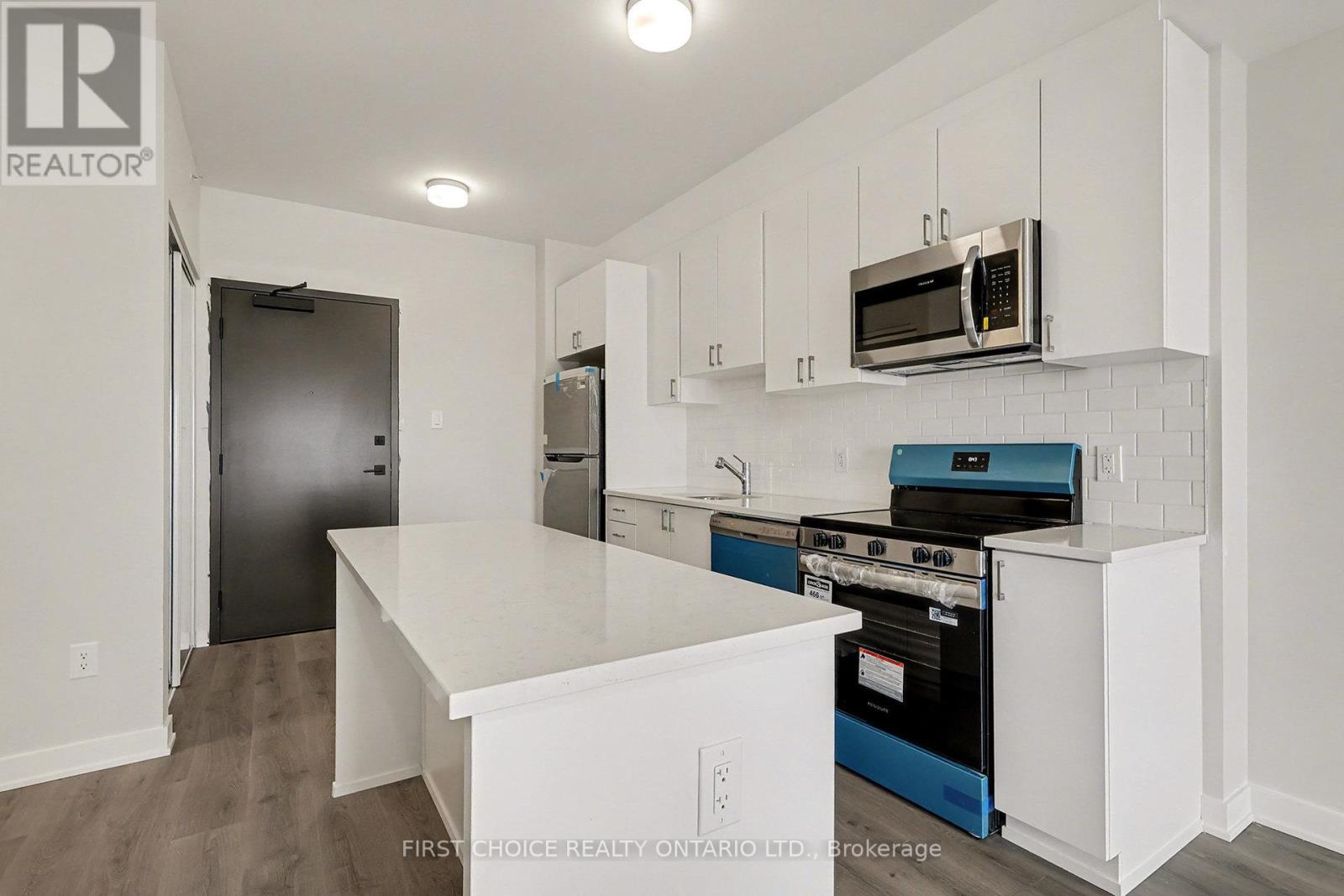 313 - 2313 Decoeur Drive, Ottawa, Ontario  K4A 1B7 - Photo 4 - X12578750