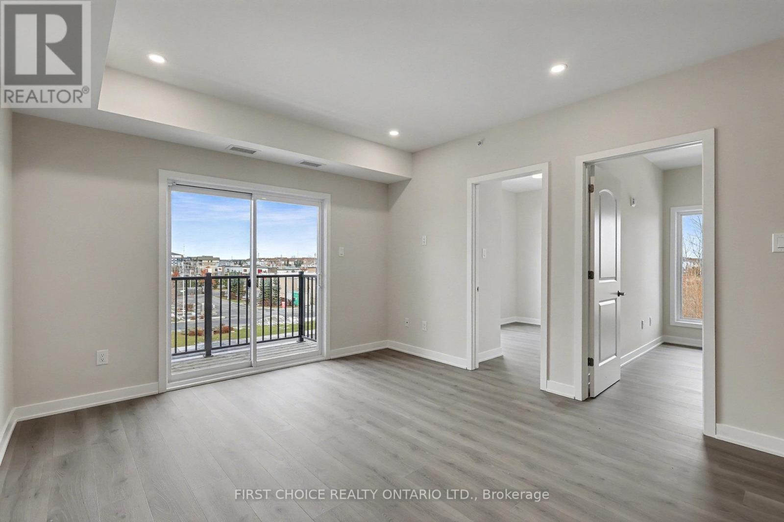 313 - 2313 Decoeur Drive, Ottawa, Ontario  K4A 1B7 - Photo 5 - X12578750