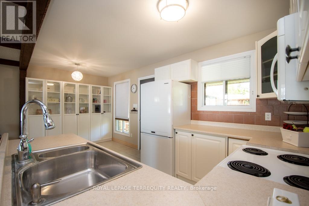 31 Alpine Street, Kawartha Lakes, Ontario  K9V 4R1 - Photo 18 - X12516744