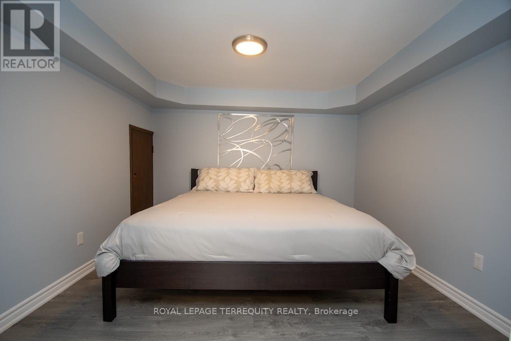 31 Alpine Street, Kawartha Lakes, Ontario  K9V 4R1 - Photo 39 - X12516744