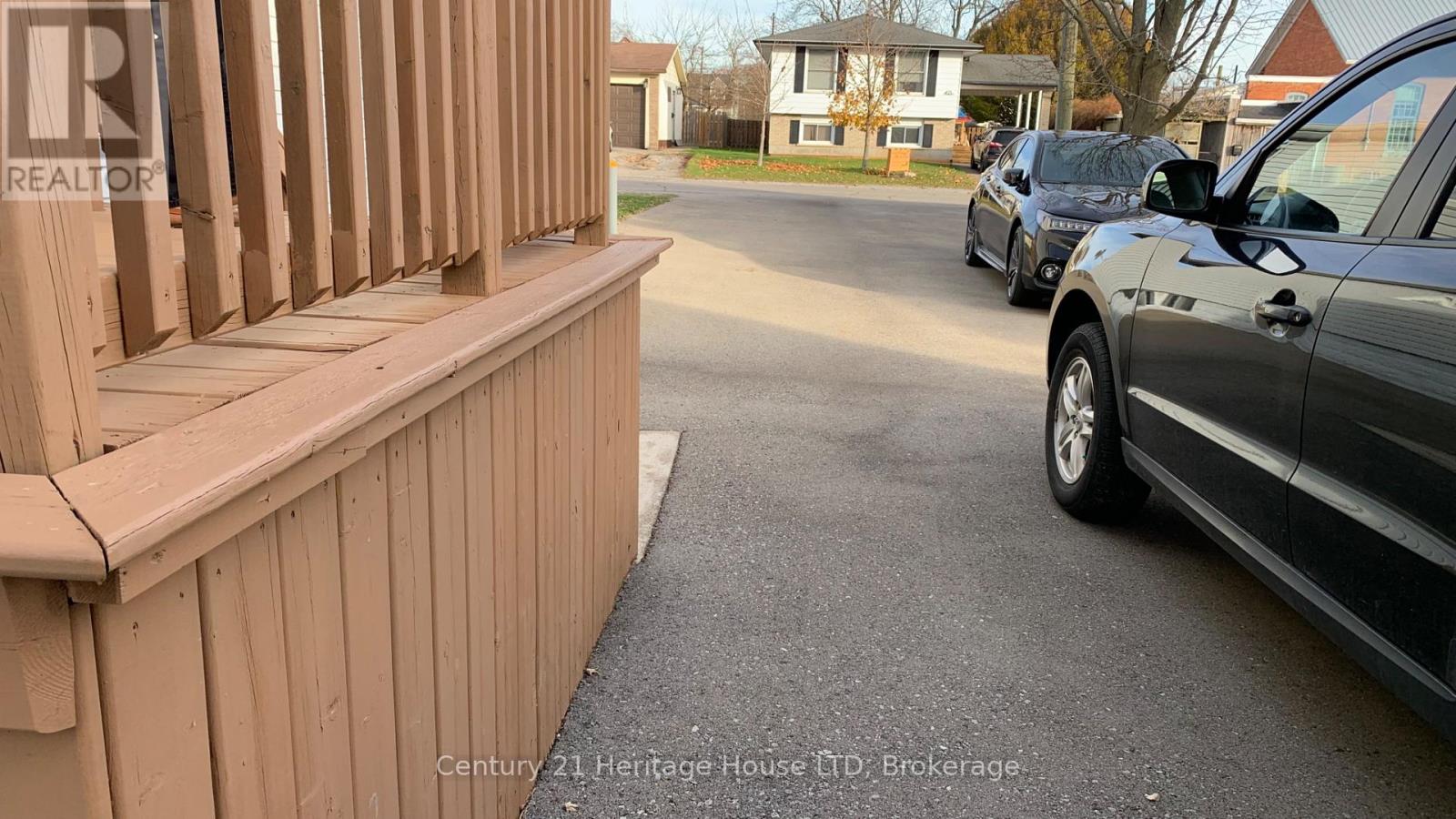 13 Knoll Street, Port Colborne, Ontario L3K 5A4 - Photo 4 - X12578714