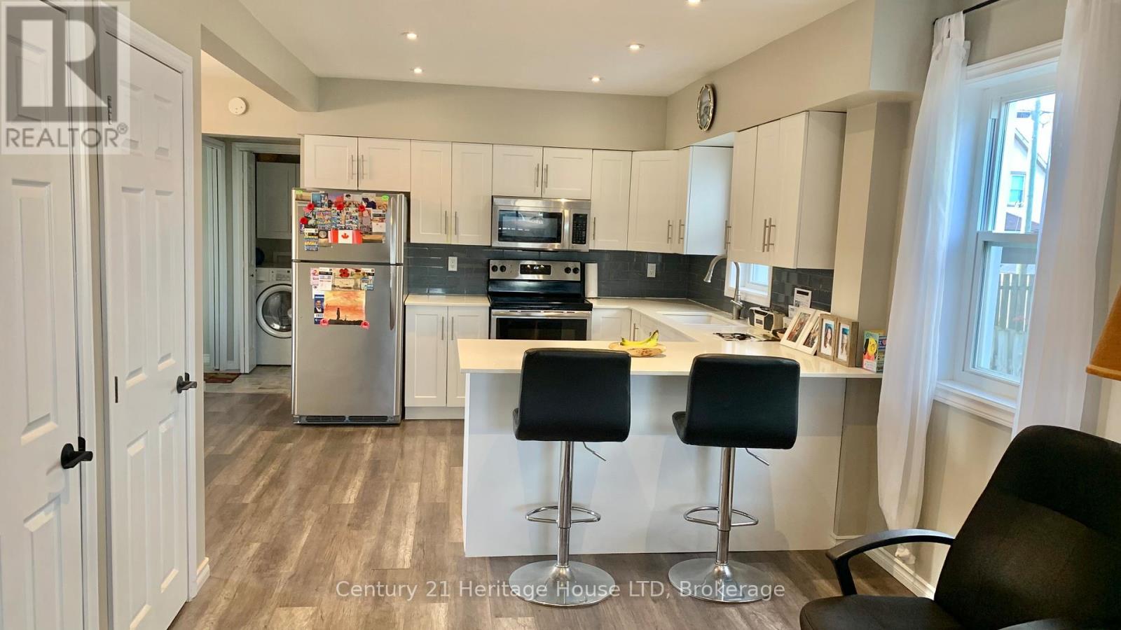 13 Knoll Street, Port Colborne, Ontario L3K 5A4 - Photo 6 - X12578714