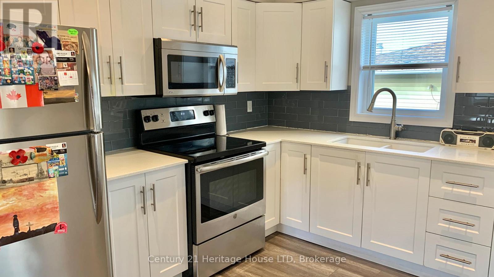 13 Knoll Street, Port Colborne, Ontario L3K 5A4 - Photo 7 - X12578714