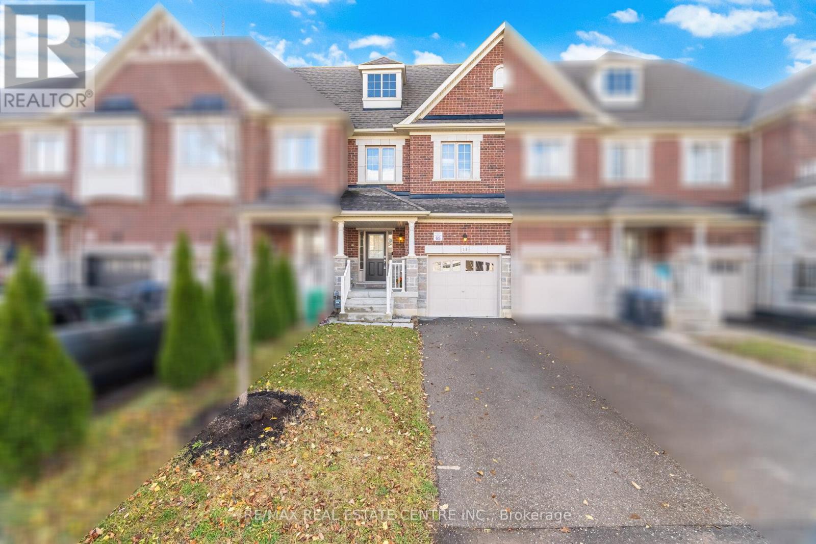 11 Yearly Street, Brampton, Ontario  L7A 4R9 - Photo 2 - W12578456