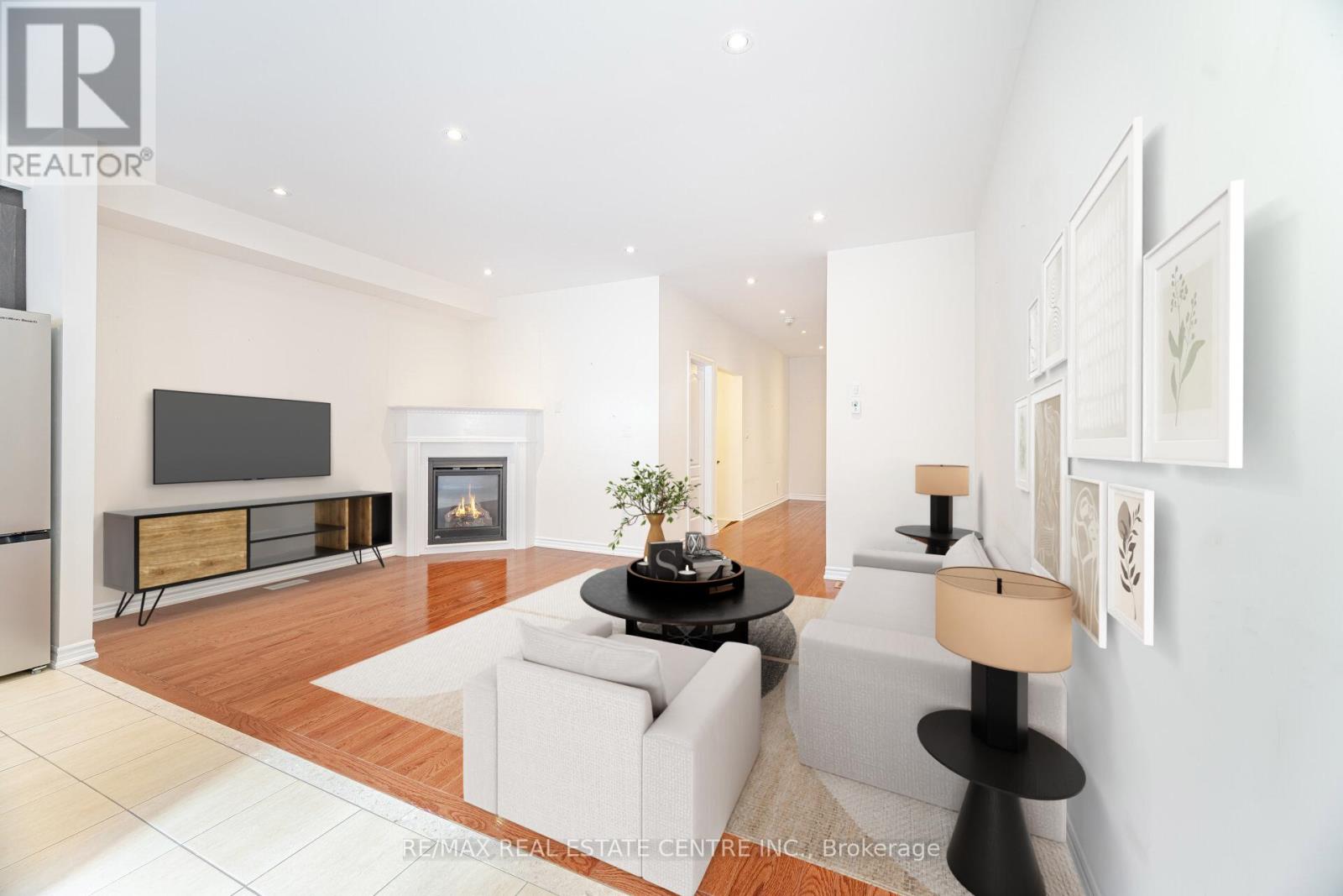 11 Yearly Street, Brampton, Ontario  L7A 4R9 - Photo 5 - W12578456