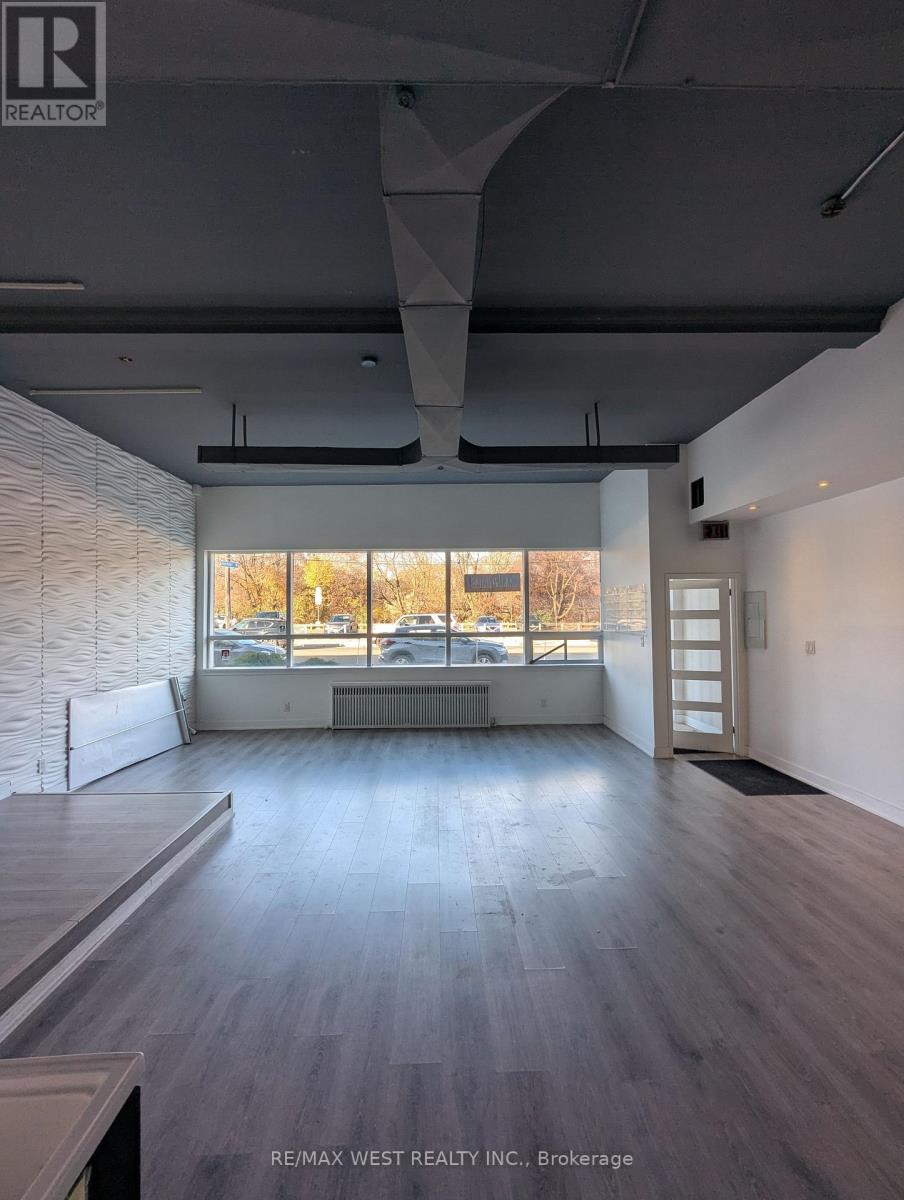 2 - 3267 Bloor Street W, Toronto, Ontario  M8X 1E2 - Photo 5 - W12578488