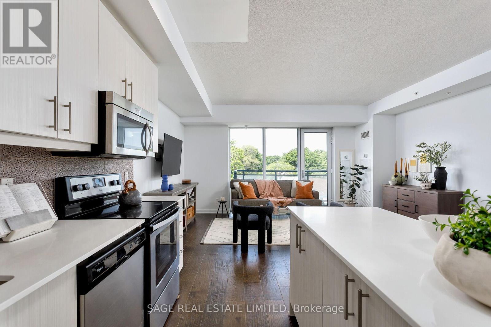 401 - 760 The Queensway, Toronto, Ontario  M8Z 0E1 - Photo 12 - W12578528