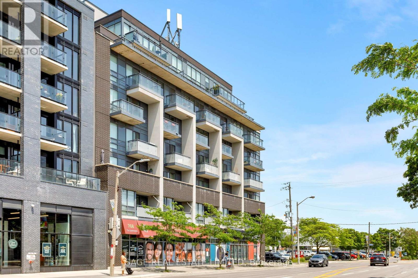 401 - 760 The Queensway, Toronto, Ontario  M8Z 0E1 - Photo 2 - W12578528