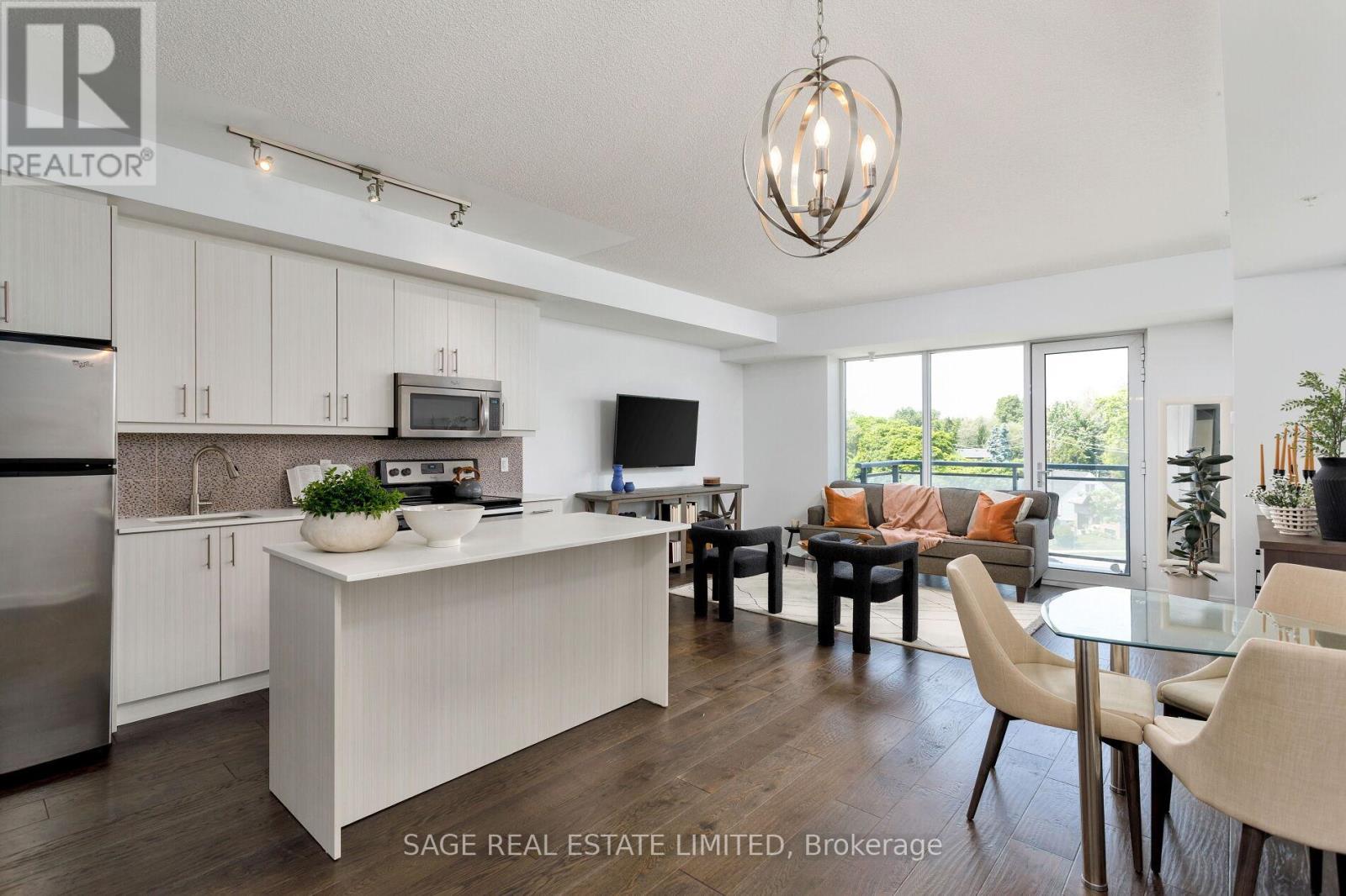 401 - 760 The Queensway, Toronto, Ontario  M8Z 0E1 - Photo 5 - W12578528