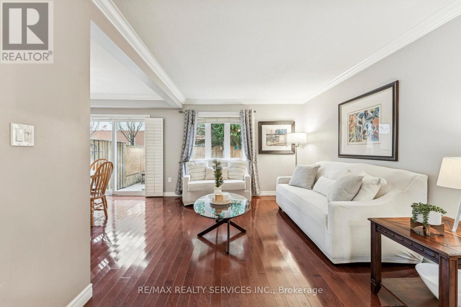 14 Mckinley Crescent, Caledon, Ontario  L7C 1G9 - Photo 10 - W12578536