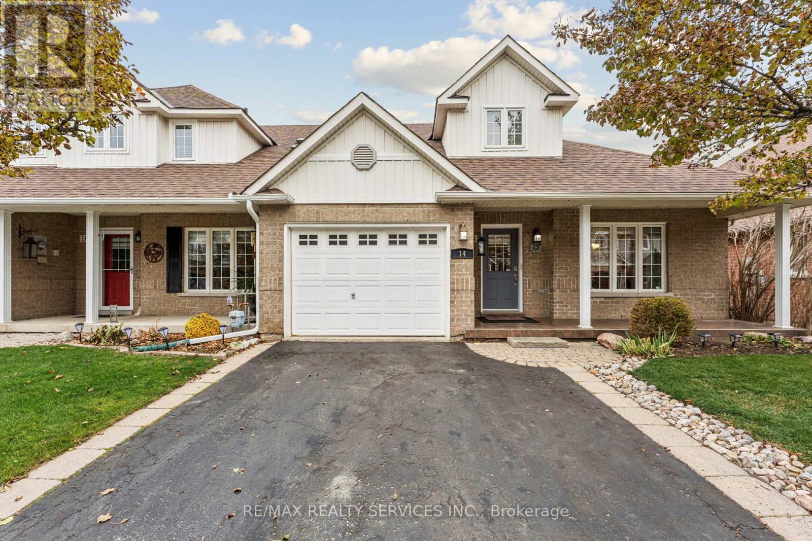 14 Mckinley Crescent, Caledon, Ontario  L7C 1G9 - Photo 2 - W12578536