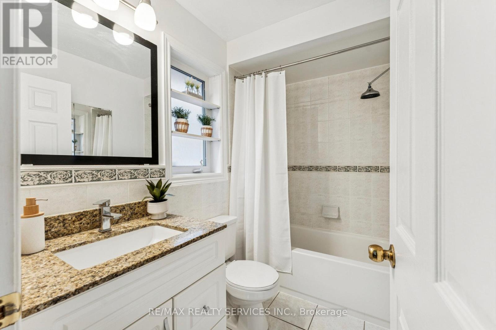 14 Mckinley Crescent, Caledon, Ontario  L7C 1G9 - Photo 26 - W12578536