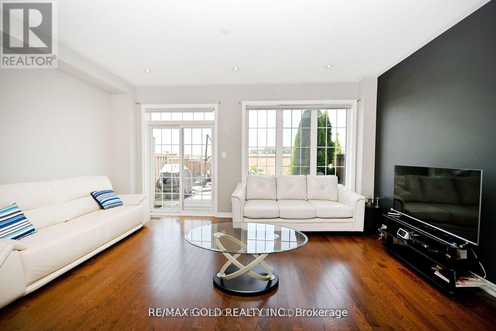 12 Coastline Drive, Brampton, Ontario  L6Y 0T5 - Photo 12 - W12578538