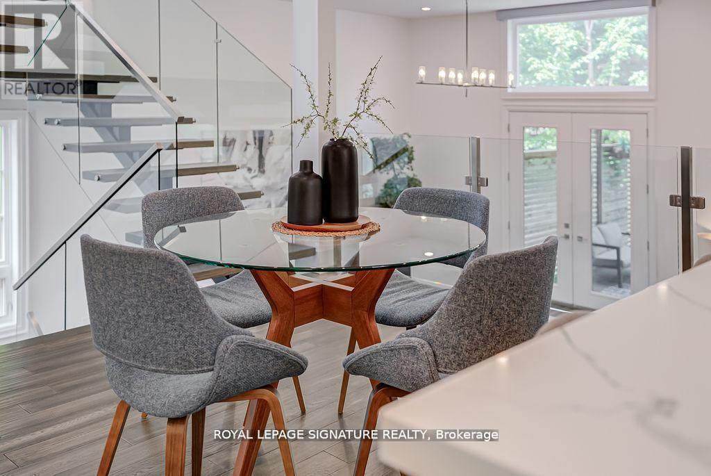 110 Evans Avenue, Toronto, Ontario  M8Z 1H9 - Photo 11 - W12578546