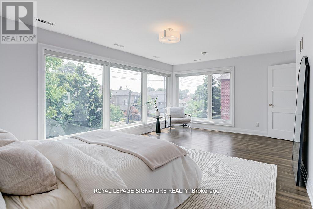 110 Evans Avenue, Toronto, Ontario  M8Z 1H9 - Photo 16 - W12578546