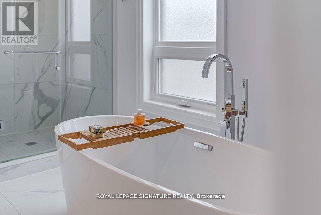 110 Evans Avenue, Toronto, Ontario  M8Z 1H9 - Photo 18 - W12578546