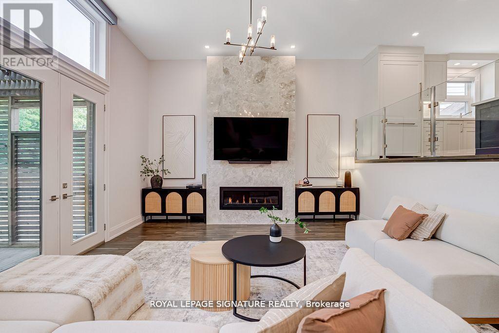 110 Evans Avenue, Toronto, Ontario  M8Z 1H9 - Photo 4 - W12578546