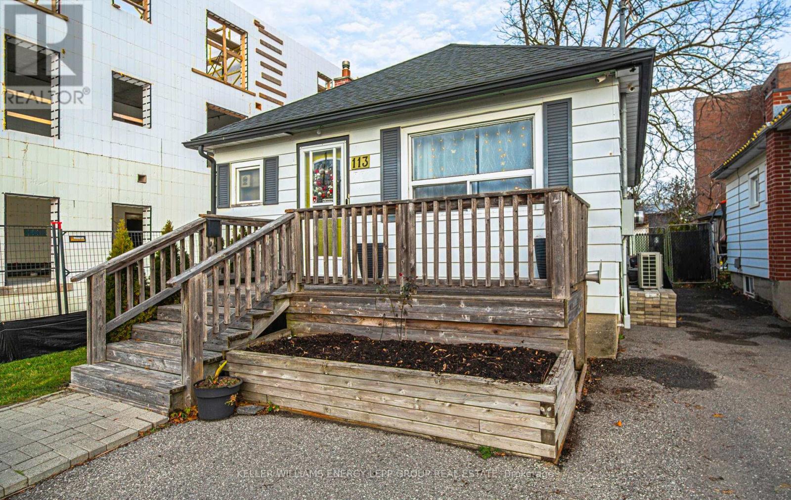 113 Kaiser Crescent, Oshawa, Ontario  L1G 3Z8 - Photo 2 - E12578626