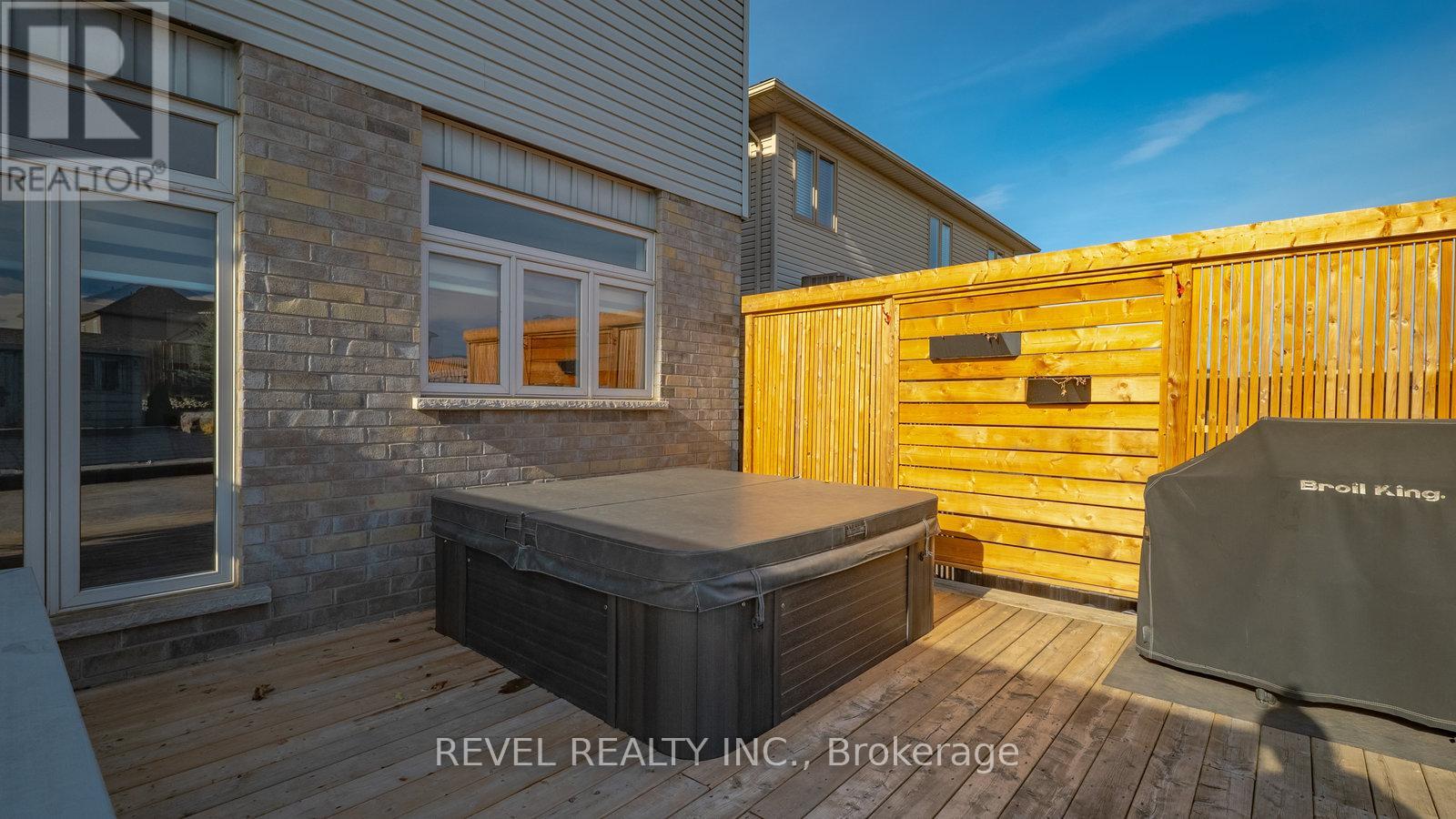 49 Theodore Schuler Boulevard, Wilmot, Ontario  N3A 4N5 - Photo 42 - X12578462